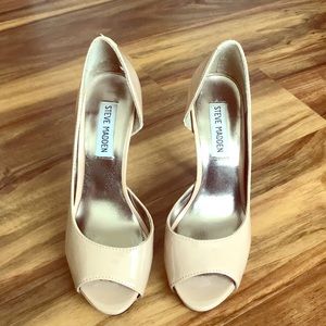 *ALMOST NEW CONDITION* Patten leather pumps